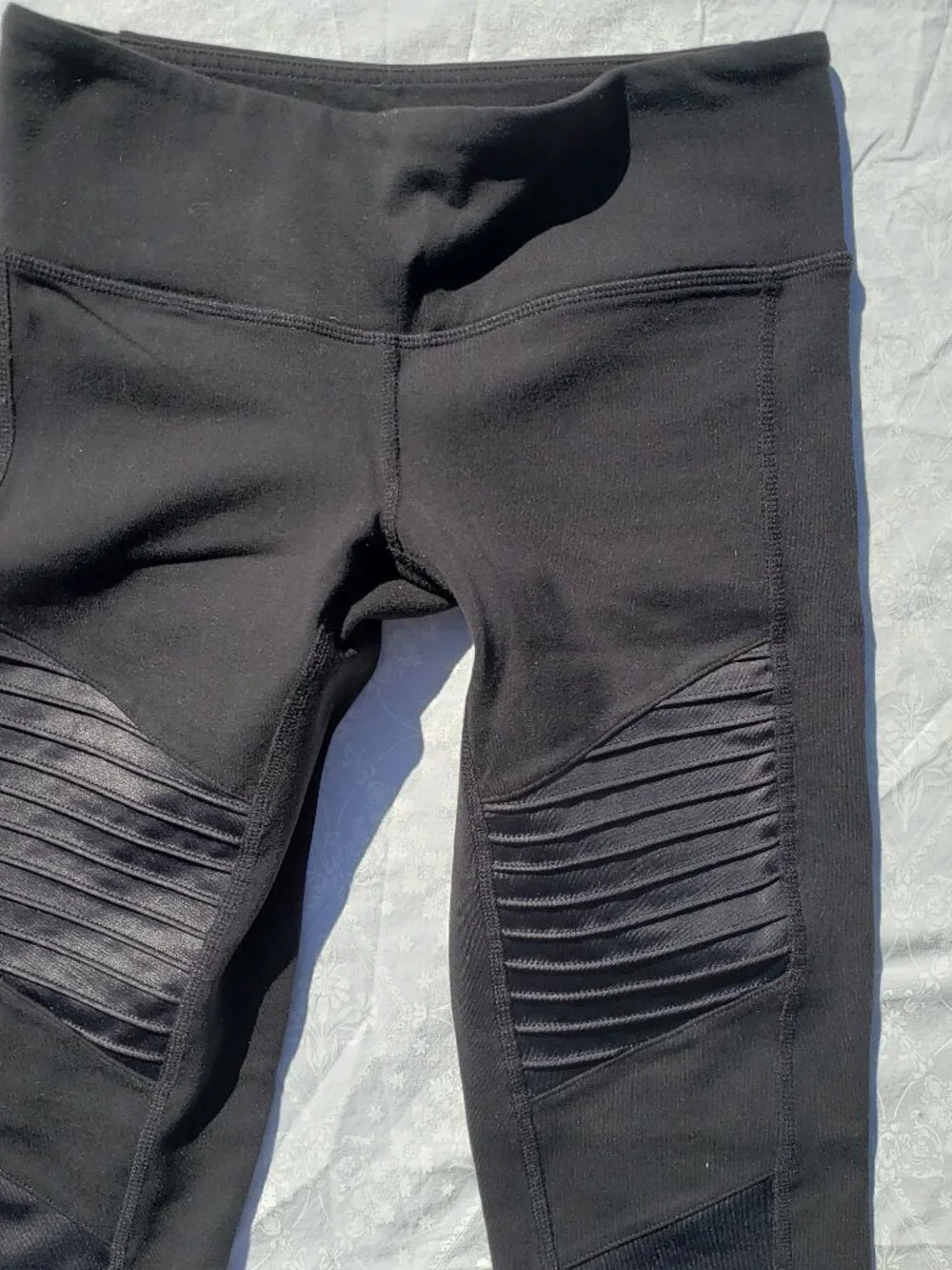 Alo Moto High Waist Panel Active Yoga Leggings *Airbrush - Black - Size XS